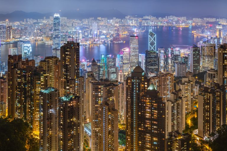 Hong Kong’s Top Banks Urge Calm Amid Ongoing Protests