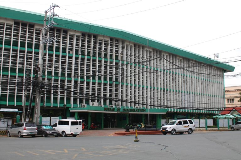 Philippines deports 9 Japanese fraud suspects