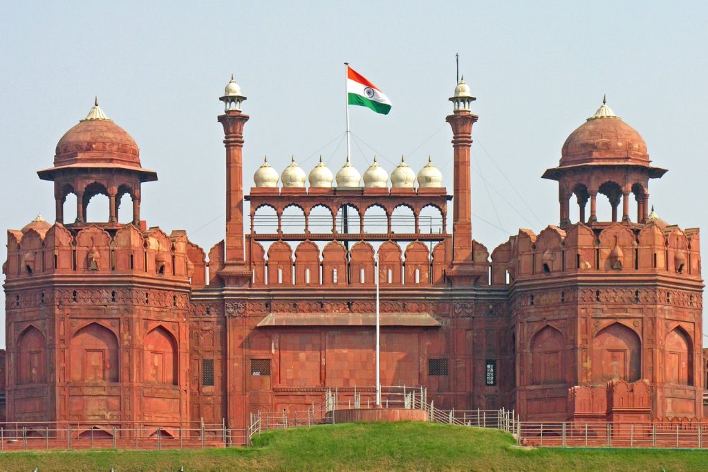 Modi Orders 1.3 Billion Into 21-Day Lockdown