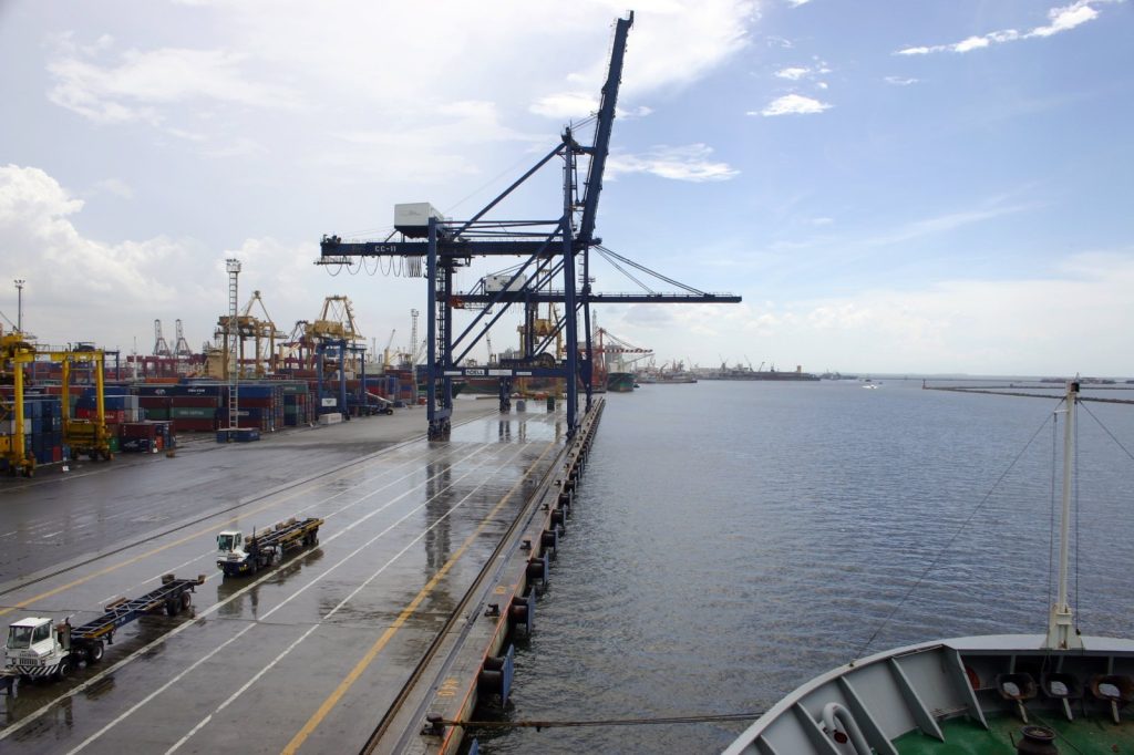Indonesias Economy Sees Fastest Growth in 17 Years Suddenly