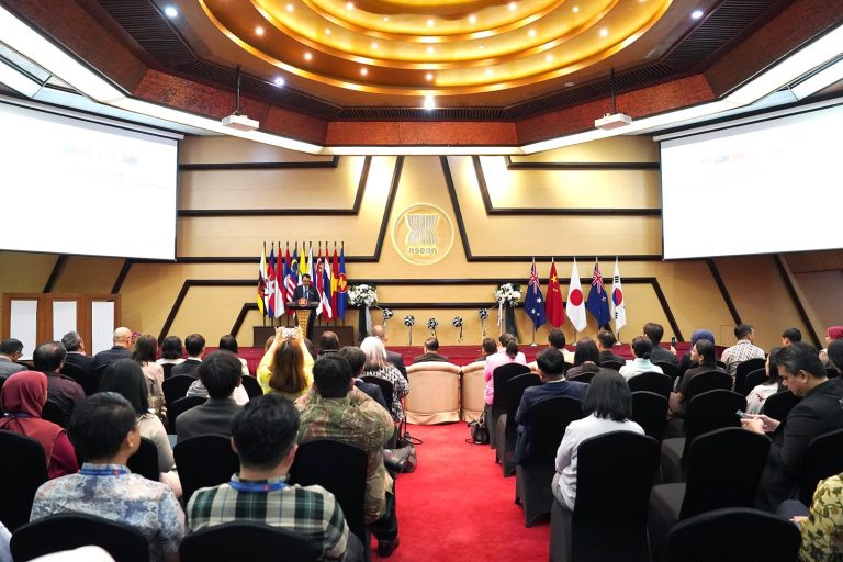 Indonesia Prioritizes Economic Recovery in ASEAN Chairmanship