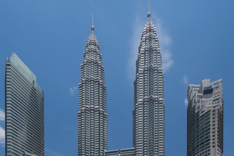Malaysia’s 2022 Investment Hits RM264.6 Billion, Second Highest Ever