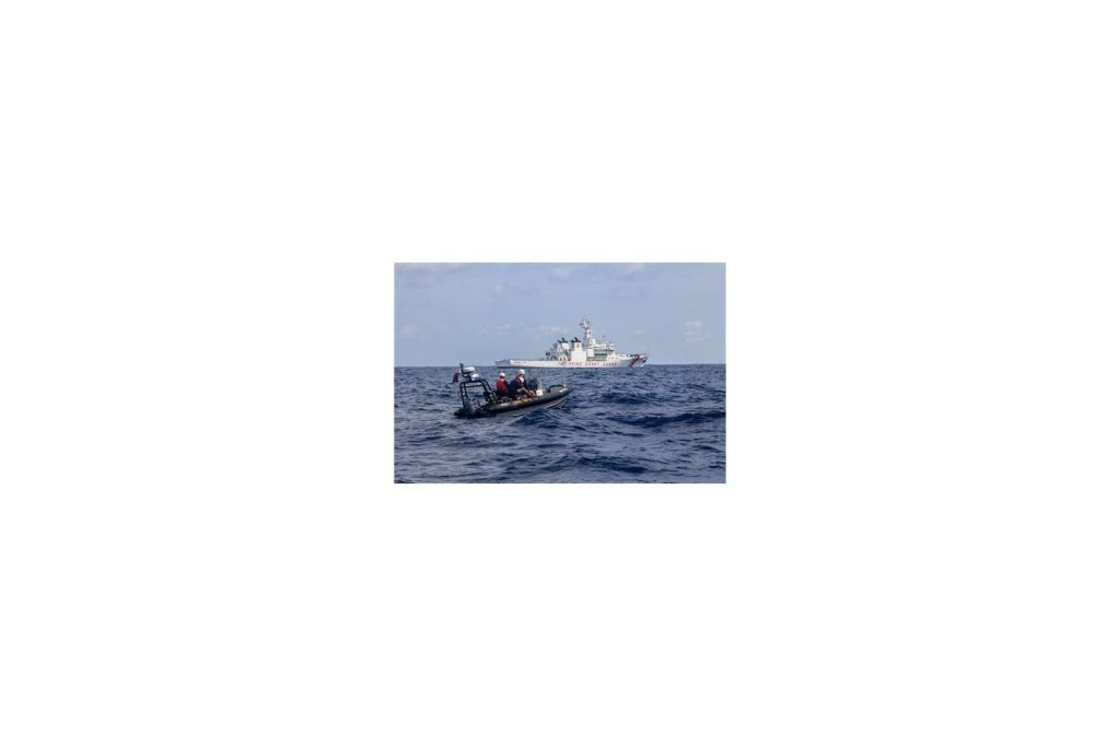 China Coast Guard Rescues 17 Filipino Seamen