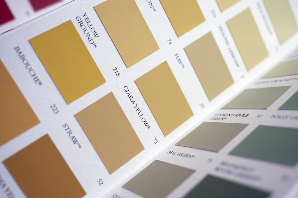 Warm Green Paint Remains a Steady Presence in Asian Interior Design