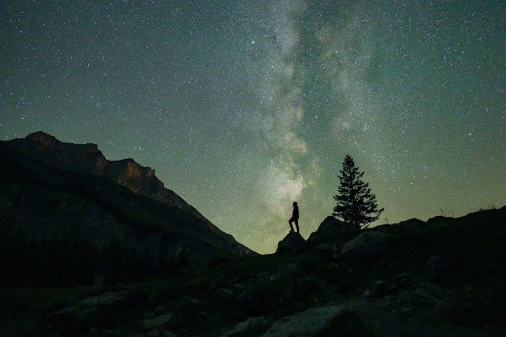 Satellite Light Pollution Disrupts Stargazing Tourism in Asia-Pacific