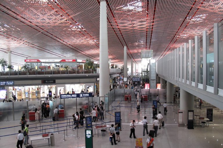 China Tightens Travel Rules for Tech Workers at Major Firms
