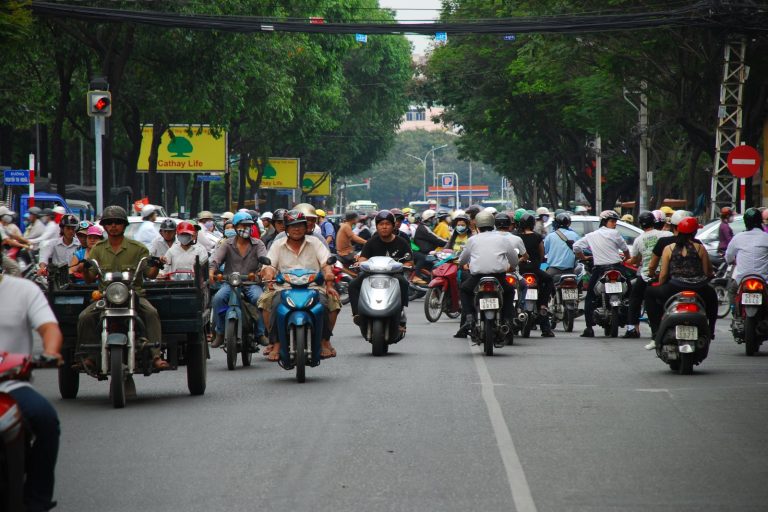 Young Vietnamese Warm to Chinese Culture Despite Strategic Tensions