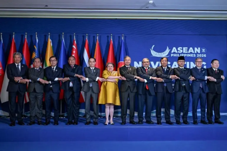 ASEAN 10 Nations Depend on Mideast Oil, Seek Open Seas