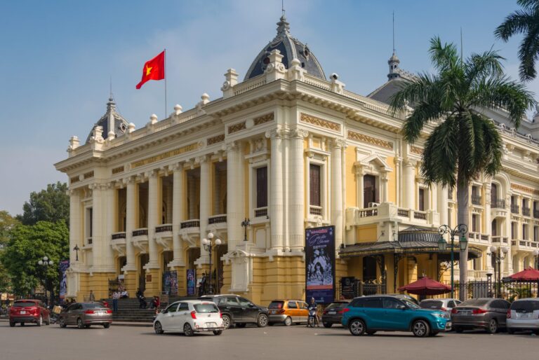 Young Vietnamese Warm to Chinese Culture Despite Strategic Tensions