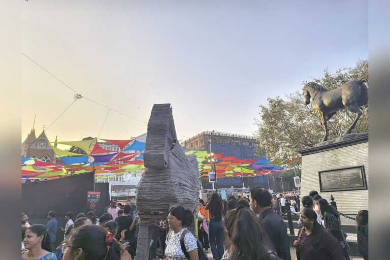 Mumbai BMC Parking Lot in Kala Ghoda Used for Unauthorized Fees