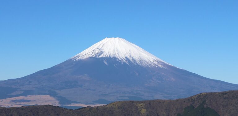 Japan Travel Beyond Cherry Blossom Season Avoids Crowds