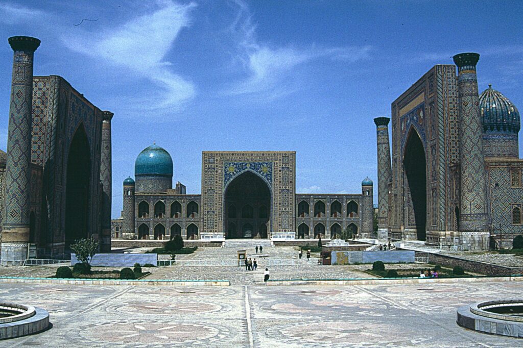 US Expands Central Asia Ties via Uzbekistan Space Pact and Trade Push