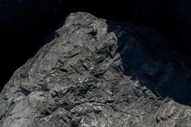 Why Phobos Remains Planetary Science’s Ultimate Unclimbed Mountain