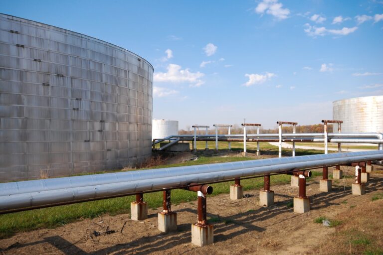 Saudi Aramco Disputes 2027 Oil Contracts With Asian Refiners Amid Supply Uncertainty